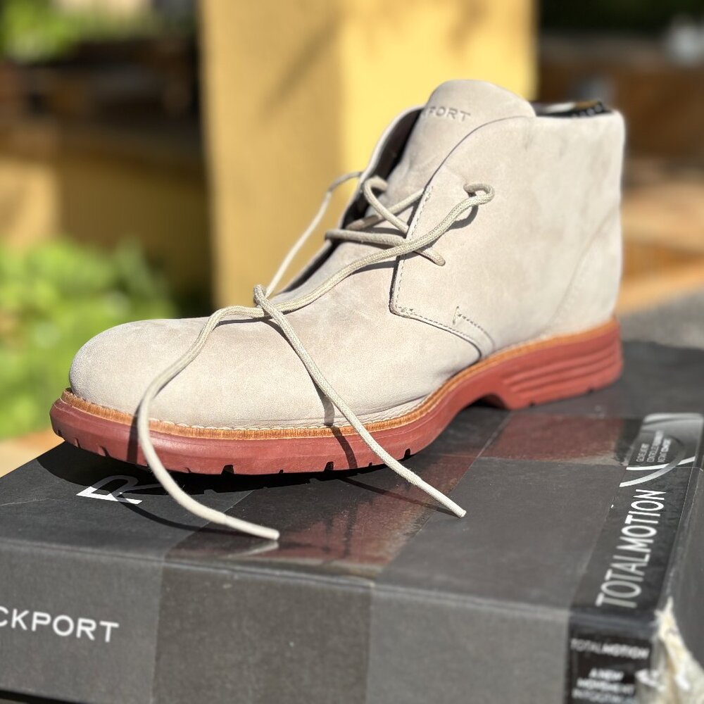 NEW: Rockport Men's Total Motion Fusion Chukka Desert Boot V79373 SZ: 12M